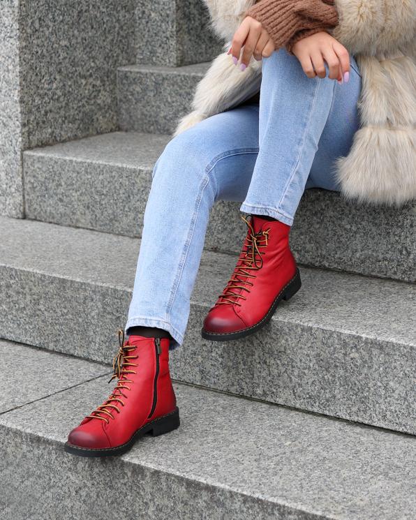 Czerwone trzewiki damskie ze skóry licowej 135-13716-RED