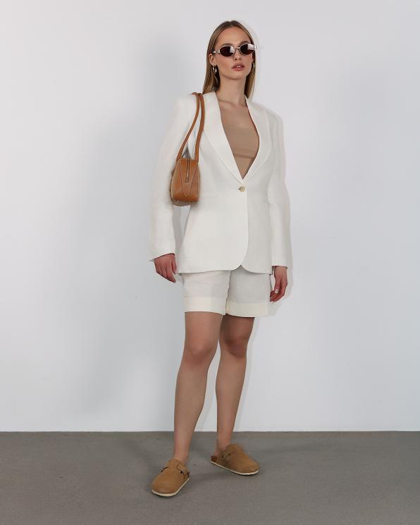 Brązowe klapki damskie ze skóry zamszowej z klamrami 105-233101-CAMEL