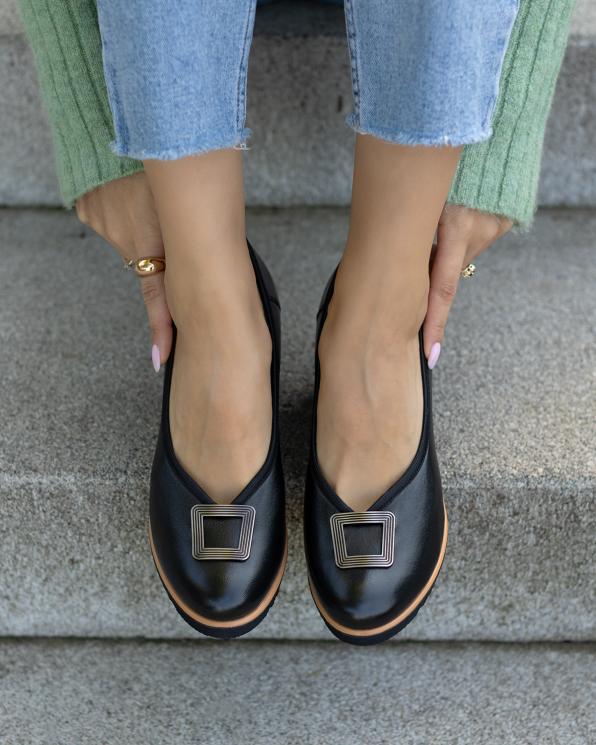 Czarne półbuty damskie skórzane na wysokim obcasie 119-6401-CZARNY