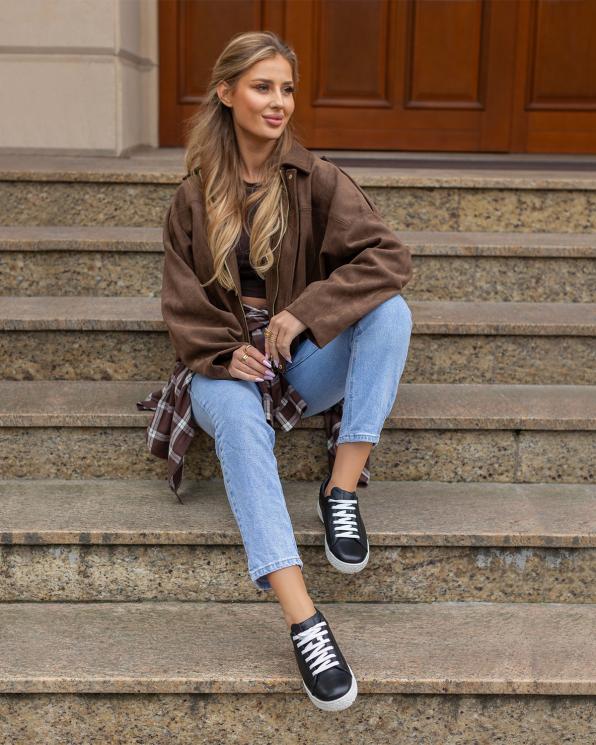 Czarne adidasy damskie skórzane z białą podeszwą 148-71072-CZARNY