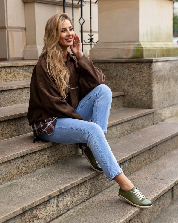 Oliwkowe półbuty sportowe sznurowane ze skóry licowej 148-64082-ZIELON