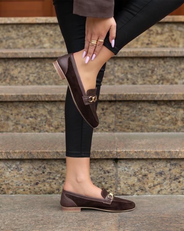 Czekoladowe mokasyny damskie z naturalnej skóry zamszowej  102-300-BRĄZ