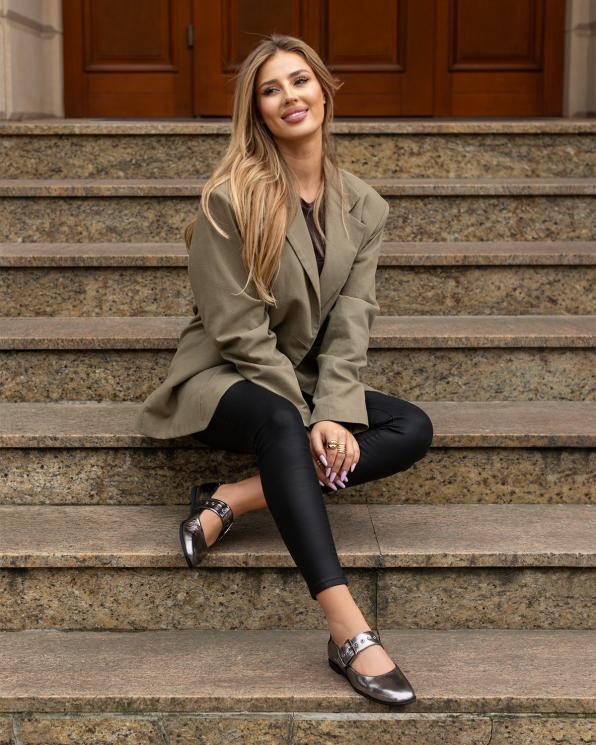 Srebrne półbuty damskie ze skóry licowej ze sprzączką 102-180-PEWTER