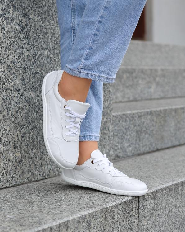 Białe półbuty damskie sznurowane ze skóry licowej barefoot 162-31019-BIAŁY