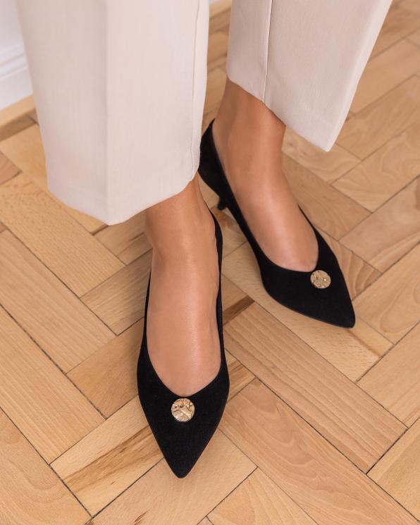 Czarne czółenka damskie ze skóry zamszowej na małej szpilce 034-5545-CZA-ZAM