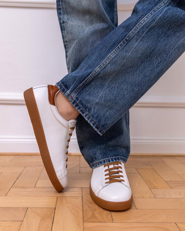 Białe trampki męskie z naturalnej skóry licowej 151-3142-2-BIAŁY