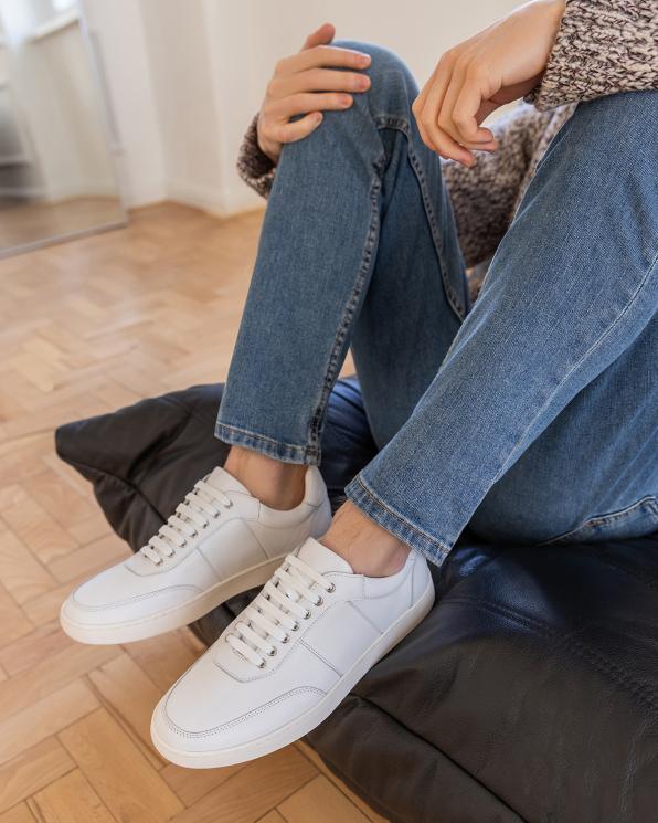 Białe trampki męskie z naturalnej skóry licowej 151-0242-41-BIAŁ