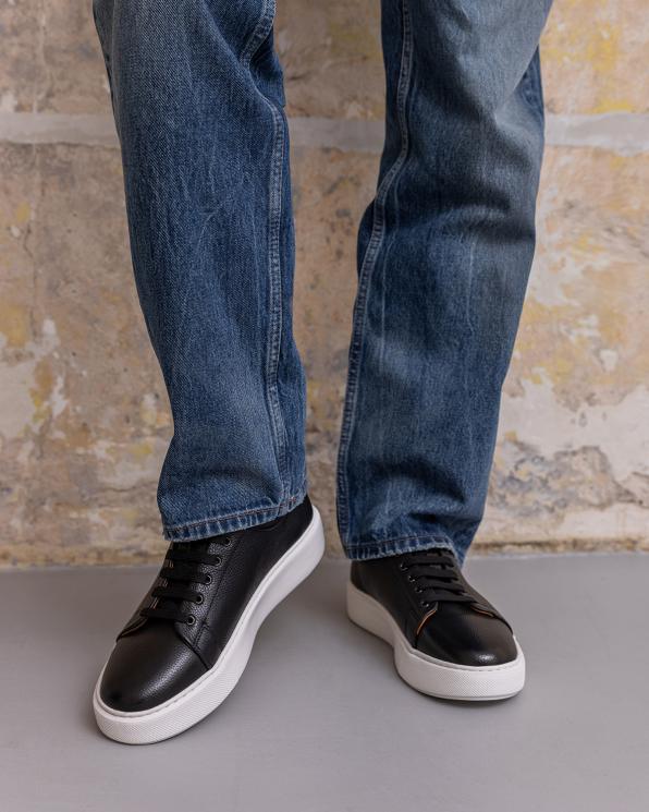 Czarne trampki męskie skórzane na platformie 151-3242-31-CZAR