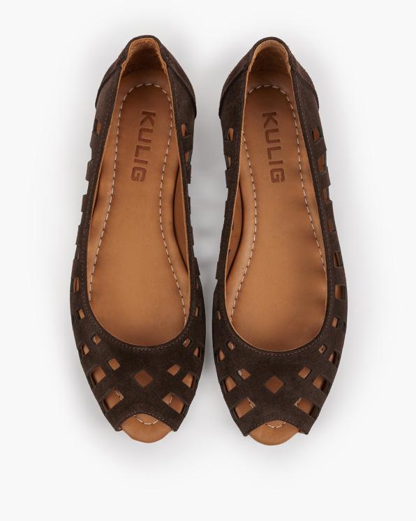 Czekoladowe baleriny damskie skórzane z wycięciami 145-8541-CZEKOLA