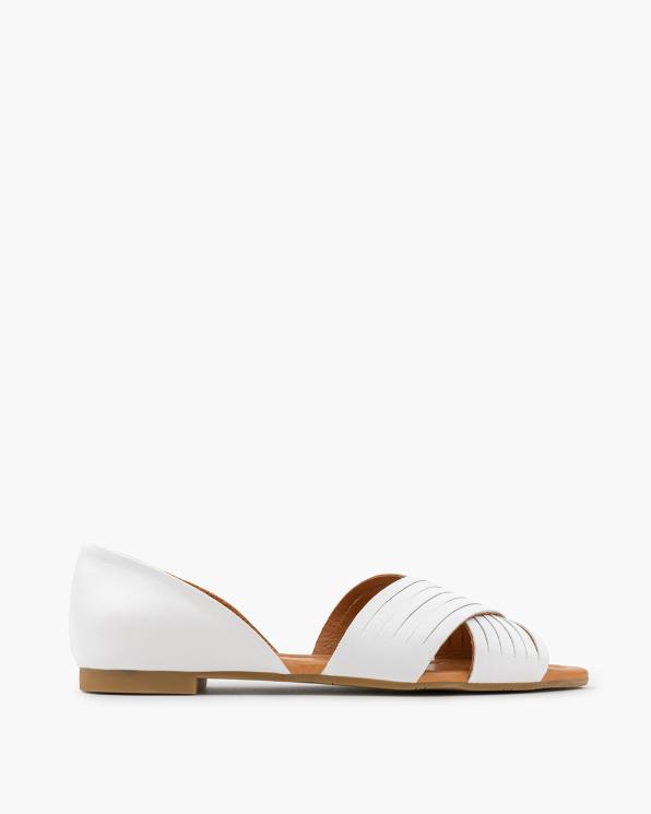 Białe sandały damskie ze skóry licowej na niskim obcasie 145-0013-BIAŁY