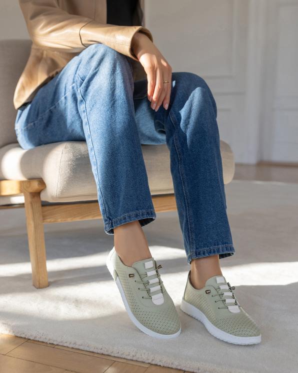 Pistacjowe półbuty damskie ażurowe ze skóry licowej 165-27152-ZIELON