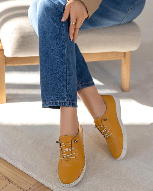 Musztardowe półbuty damskie skórzane 165-52042-MUSZTA