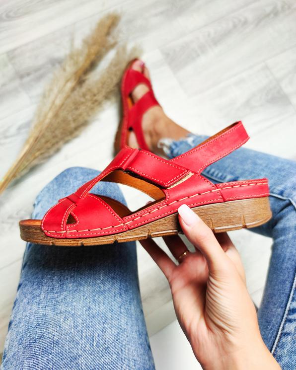 Czerwone sandały damskie skórzane  112-809-CZERWONY