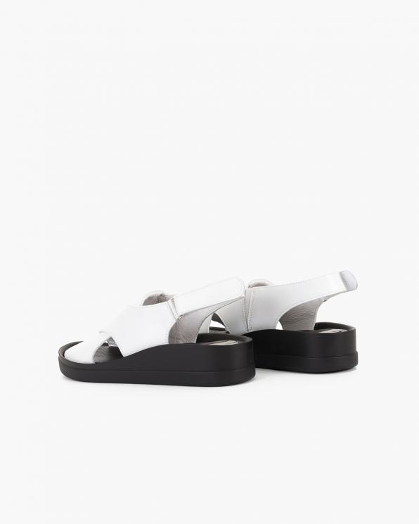 Białe sandały damskie skórzane na koturnie  055-5361-BIAŁY