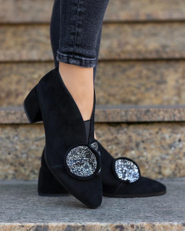 Czarne botki damskie zamszowe na klocku z ozdobą  131-25-281-MIX