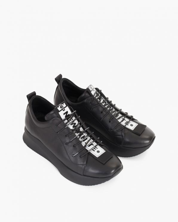 Czarne sneakersy skórzane  108-605-CZARNY