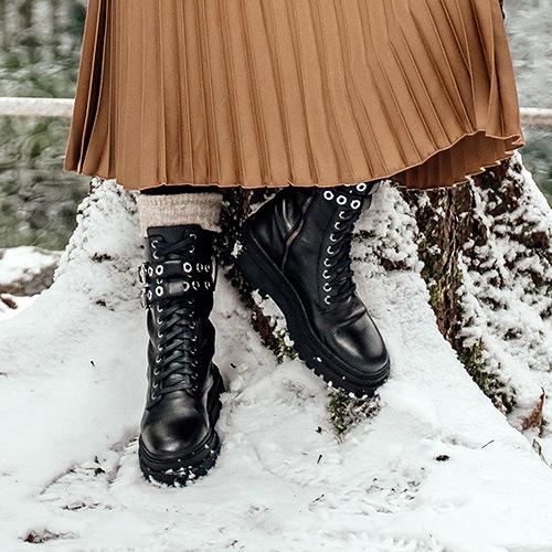 Jak dbać o skórzane buty zimą?