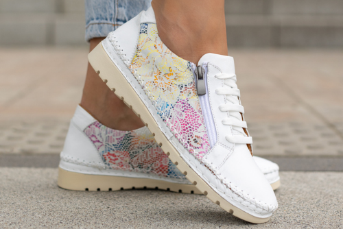 Damskie półbuty na wiosnę 2026 - modele, kolory i stylizacje, które musisz znać