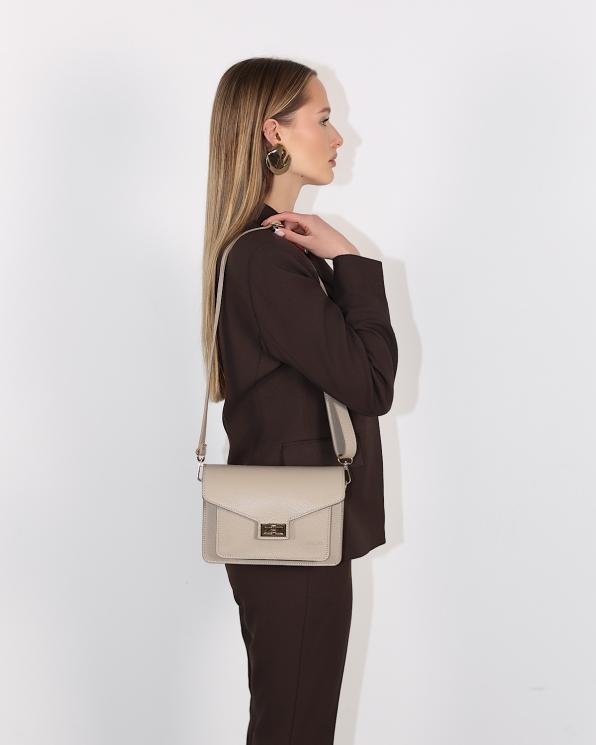 Beżowa mała torebka damska skórzana na ramię 107-22-BEŻ