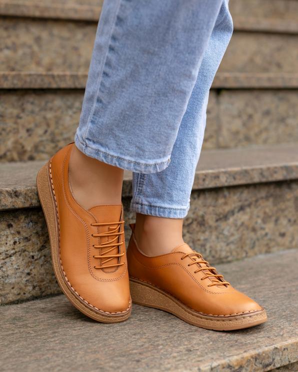 Rude półbuty damskie ze skóry licowej na koturnie 148-21641-RUDY