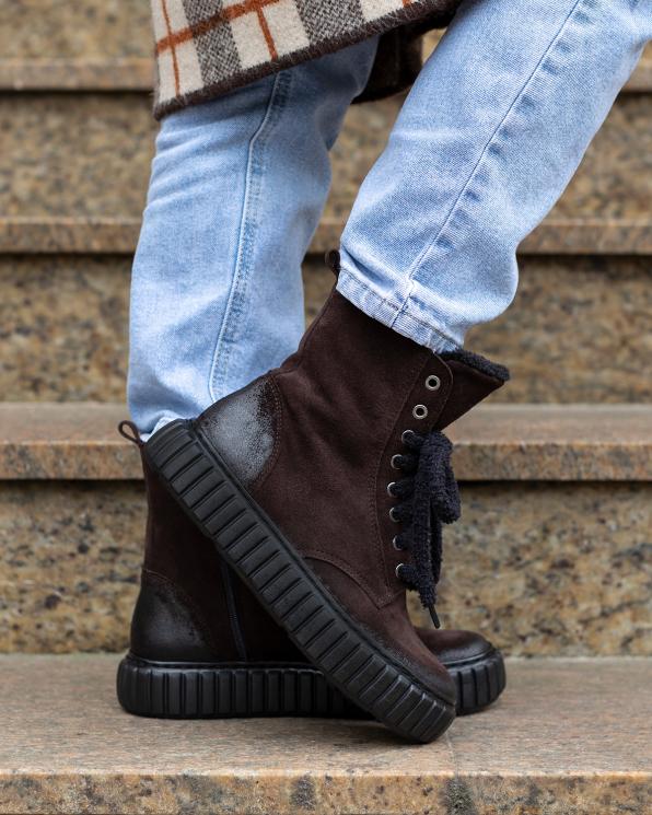 Czekoladowe trzewiki damskie welurowe na platformie 043-986-czekolad