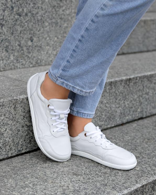 Białe półbuty damskie sznurowane ze skóry licowej barefoot 162-31019-BIAŁY