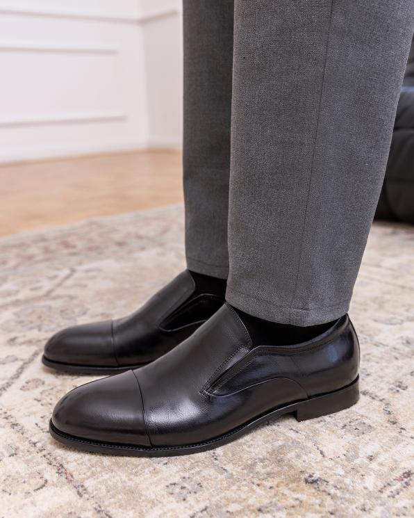 Czarne mokasyny męskie wizytowe ze skóry licowej 143-38-4152-CZAR