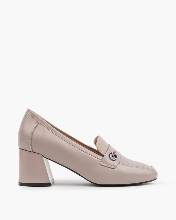 Beżowe mokasyny damskie skórzane na wysokim obcasie 105-91181-BEŻ