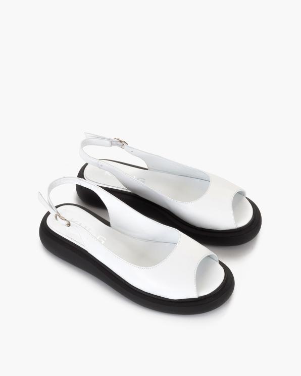 Białe sandały damskie ze skóry naturalnej  108-160-16-BIAŁY