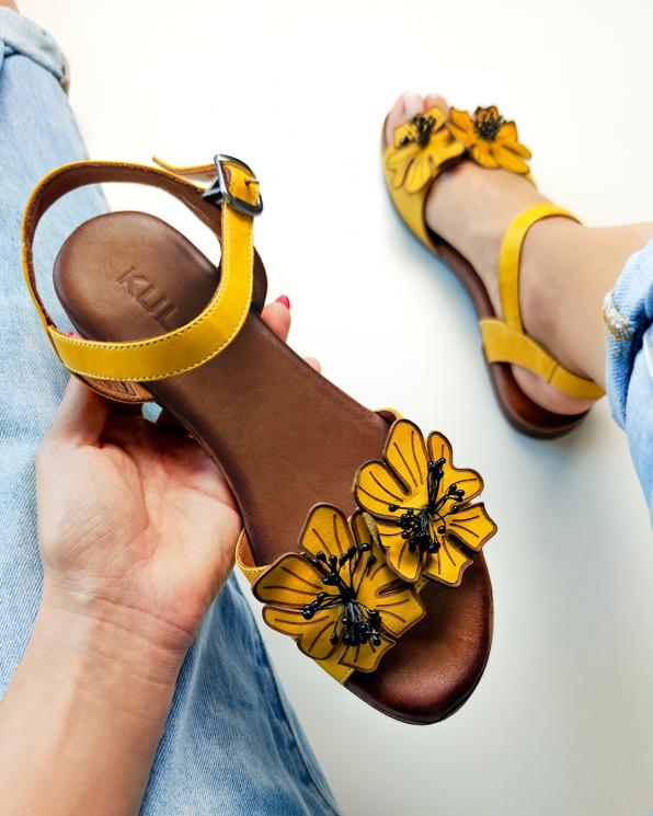 Żółte sandały damskie skórzane z kwiatami  078-2204-ŻÓŁTY